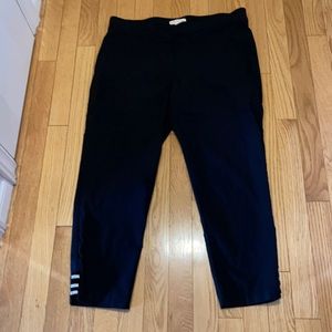 Retrology petite black capris with crystal accents size large (34 waist.)